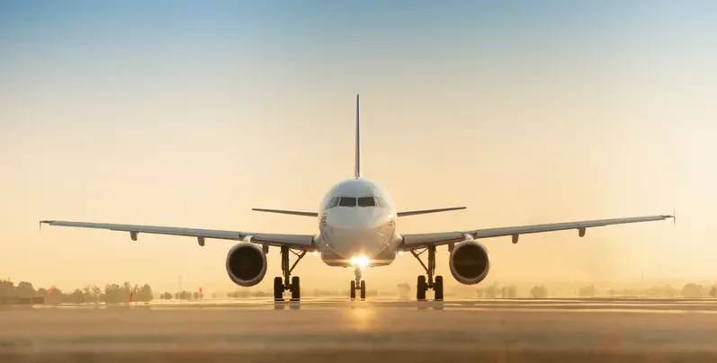 الإمارات والبحرين تعلنان إغلاق مجالهما الجوي بشكل مؤقت