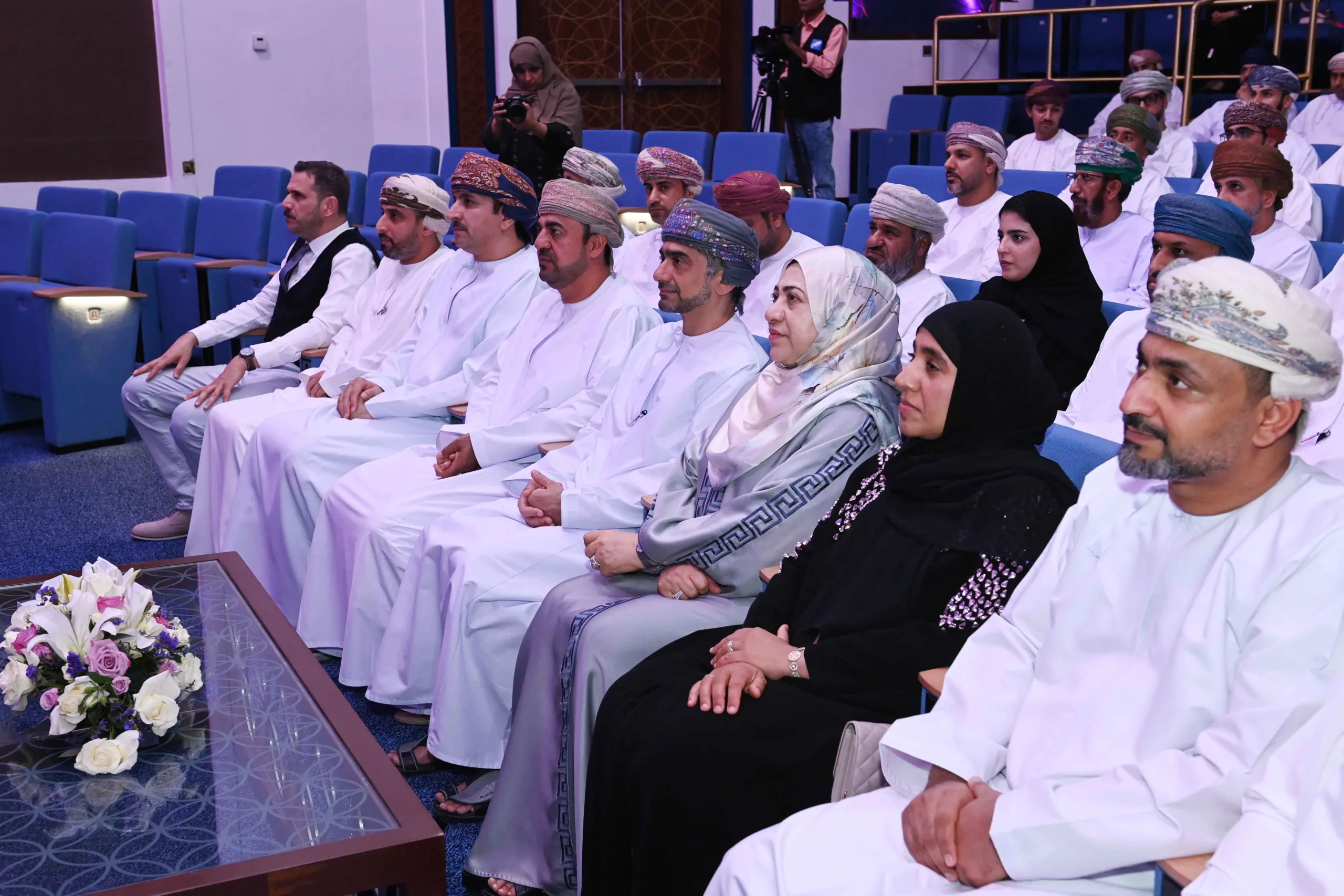 مؤتمر التعليم التكنولوجي يسلط الضوء على الحلول التقنية باستخدام تقنيات الواقع الافتراضي والبيئات التفاعلية.