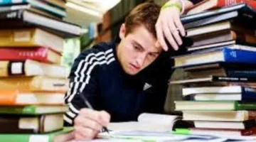 أفضل دعاء لليلة الامتحان.. 10 كلمات تساعدك على تذكر ما درست، تردده الآن