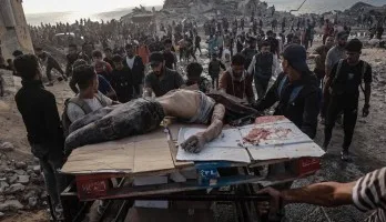 استمرار المجازر: استشهاد 44 شخصًا، منهم 11 من الجوعى والانتظار للمساعدات، في غارات وإطلاق نار إسرائيلي بمناطق متعددة في غزة.