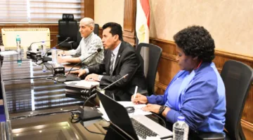 وزير الشباب والرياضة يلتقي بالفريق التنفيذي للاتحاد الإفريقي للرياضة الجامعية