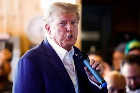 ترامب يعلن عن اتفاق لوقف إطلاق نار شامل بين إسرائيل وإيران سيدخل حيز التنفيذ خلال ساعات. ترامب يعلن عن اتفاق لوقف إطلاق نار شامل بين إسرائيل وإيران سيدخل حيز التنفيذ خلال ساعات.