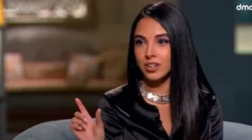 سلمى أبو ضيف: كنت أشعر بالخوف من والدي أكثر من مشاعر الحب.
