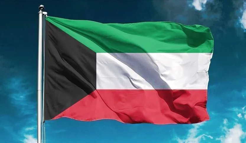 الكويت: استئناف حركة الطيران في مطار الكويت الدولي وفتح الأجواء مجددًا الكويت: استئناف حركة الطيران في مطار الكويت الدولي وفتح الأجواء مجددًا