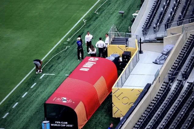 استاد ميتلايف يستضيف المباراة الحاسمة بين الأهلي وبورتو.. تابعوا معنا استاد ميتلايف يستضيف المباراة الحاسمة بين الأهلي وبورتو.. تابعوا معنا