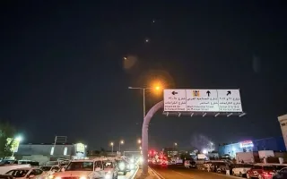 المدافعون القطريون تمكنوا من إحباط هجوم صاروخي استهدف قاعدة العديد الجوية.