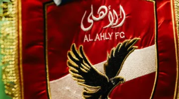 اكتشف غرفة ملابس الأهلي قبل المباراة الحاسمة ضد بورتو في كأس العالم للأندية.