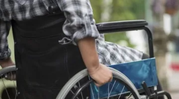 كيفية保障 ذوي الإعاقة لحقوقهم في مجالات التعليم والعمل: تفاصيل مهمة