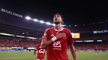 رغم خسارة الأهلي، وسام أبو علي ينال جائزة أفضل لاعب في المباراة ضد بورتو