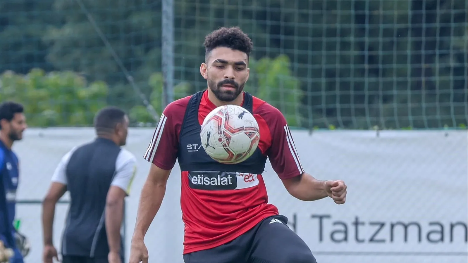 خالد عبد الفتاح يتجه نحو البنك الأهلي عقب عودة الأحمر من بطولة كأس العالم للأندية خالد عبد الفتاح يتجه نحو البنك الأهلي عقب عودة الأحمر من بطولة كأس العالم للأندية