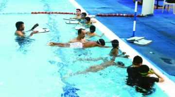 “الرياضة للجميع” تدشن برنامج السباحة الصيفي التعليمي
