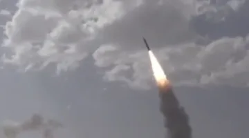 عاجل: 9 ضحايا و33 مصابًا نتيجة قصف الاحتلال.. ومقتل 8 إسرائيليين بصاروخ على بئر السبع.