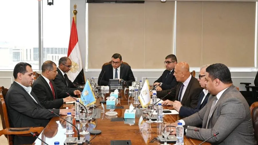 وزير الإسكان يراقب تقدم نظام الصرف الصحي في مدن شرق القاهرة والأهداف المقررة حتى عام 2030 وزير الإسكان يراقب تقدم نظام الصرف الصحي في مدن شرق القاهرة والأهداف المقررة حتى عام 2030