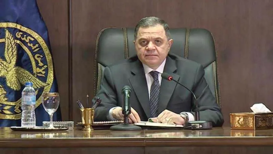 وزير الداخلية يبارك للرئيس السيسي بمناسبة بداية العام الهجري الجديد وزير الداخلية يبارك للرئيس السيسي بمناسبة بداية العام الهجري الجديد