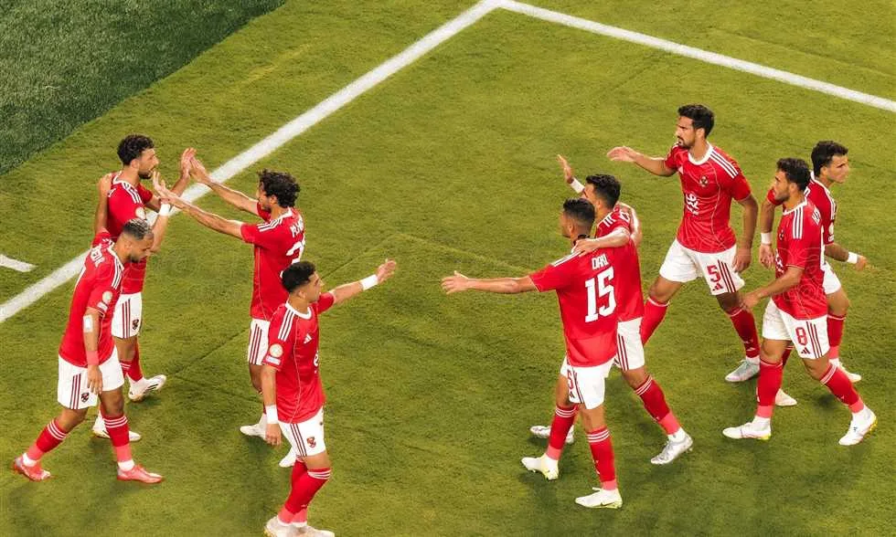 استراحة لمدة 18 يومًا للاعبي الأهلي قبل بدء التحضير للموسم الجديد استراحة لمدة 18 يومًا للاعبي الأهلي قبل بدء التحضير للموسم الجديد