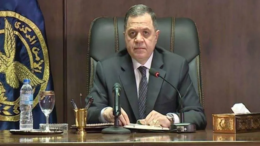 وزير الداخلية يعبر عن تهانيه لرئيس الوزراء بمناسبة بداية العام الهجري الجديد