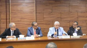 وزير التعليم العالي يطالب بزيادة حملات تسويق الجامعات الأهلية على الصعيد الإقليمي لاستقطاب الطلاب الدوليين.
