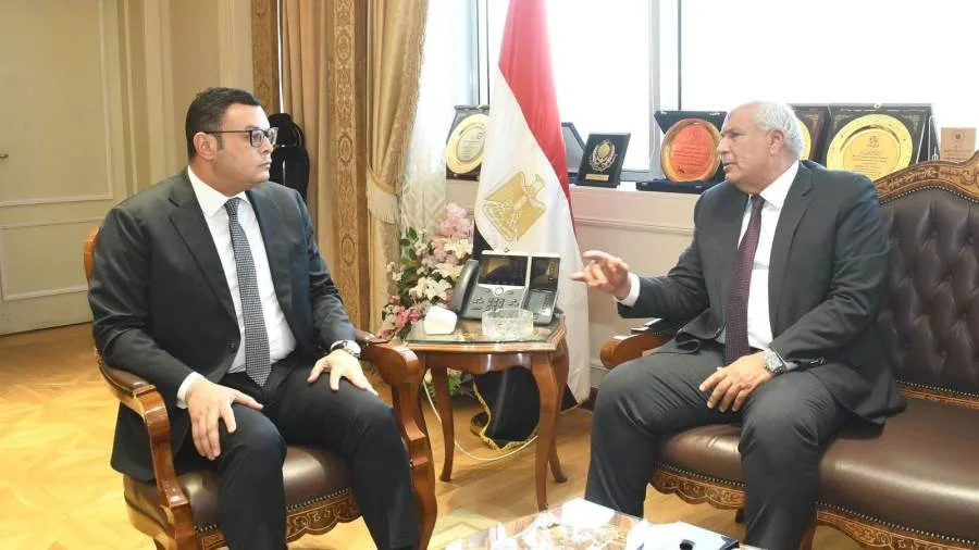 “الشربيني” يأمر بسرعة تشغيل جميع المحطات المكتملة التي لم تُفعّل بعد لخدمة سكان المحافظة. “الشربيني” يأمر بسرعة تشغيل جميع المحطات المكتملة التي لم تُفعّل بعد لخدمة سكان المحافظة.