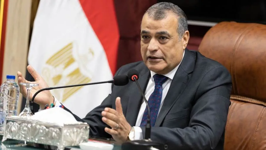 وزير الدولة للإنتاج الحربي: خطة الوزارة ترتكز على تعزيز التعاون مع جميع الشركات في مجالات متنوعة. وزير الدولة للإنتاج الحربي: خطة الوزارة ترتكز على تعزيز التعاون مع جميع الشركات في مجالات متنوعة.