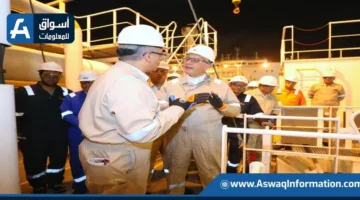 وزير البترول يزور موقع تجهيز سفينة تغييز في الإسكندرية استعدادًا لنقلها إلى “السخنة” | صور