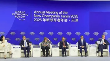 وزير الاستثمار يشارك في أنشطة المنتدى الاقتصادي العالمي في الصين