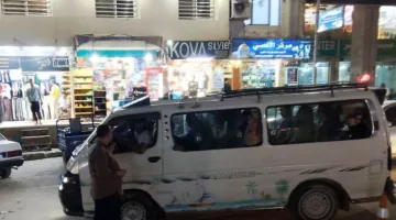 أسوان: لجنة مراقبة خدمات النقل تزيد نشاطها وتضبط 27 سيارة مخالفة للخطوط المحددة وتفرض غرامات فورية.