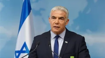 لابيد: نطالب باتفاق يمنع إيران من الحصول على السلاح النووي، وينهي حرب غزة، ويستعيد المحتجزين.