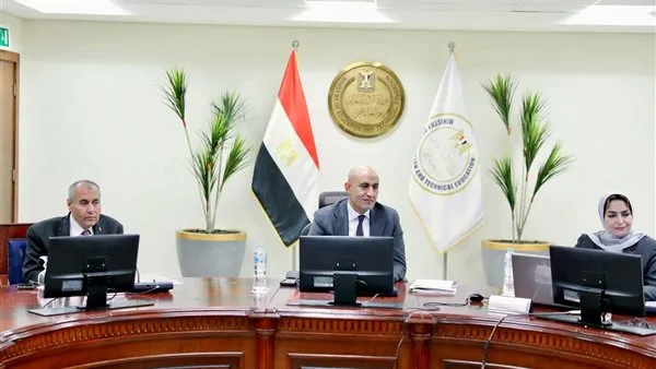 وزير التعليم: دراسة ميدانية لتحسين أداء “مدير المدرسة” كعنصر أساسي في نجاح النظام التعليمي