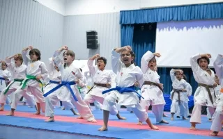 اللجنة الأولمبية واتحاد الكاراتيه يحييان “اليوم العالمي للأولمبياد”