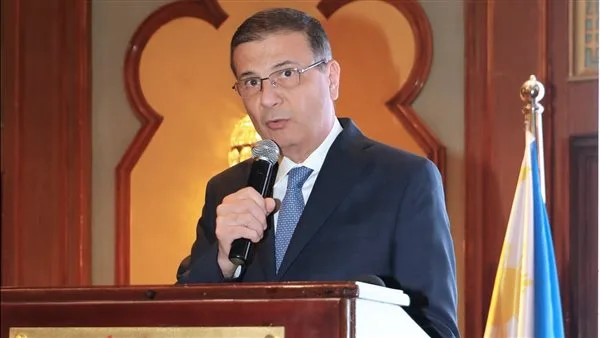 وزير الزراعة: من الضروري أن تكون الفلبين نقطة انطلاق لتوزيع المنتجات الزراعية المصرية إلى الدول الآسيوية المجاورة. وزير الزراعة: من الضروري أن تكون الفلبين نقطة انطلاق لتوزيع المنتجات الزراعية المصرية إلى الدول الآسيوية المجاورة.