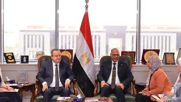 وزير العمل: نمتلك مراكز تدريب حديثة ومتطورة لتأهيل الشباب للوظائف المستقبلية وزير العمل: نمتلك مراكز تدريب حديثة ومتطورة لتأهيل الشباب للوظائف المستقبلية