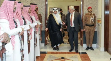 أمير منطقة عسير يستقبل سفير فلسطين