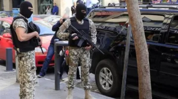 تحقيقٌ هام للجيش: اعتقال “قسورة” زعيم جماعة مسلحة وضبط أسلحة وأجهزة إلكترونية ومعدات لتصنيع الطائرات المسيرة!