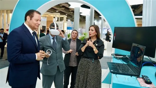 رئيس هيئة الصحة: مصر تعزز مكانتها القيادية في القطاع الصحي بإفريقيا من خلال رؤية رقمية متطورة رئيس هيئة الصحة: مصر تعزز مكانتها القيادية في القطاع الصحي بإفريقيا من خلال رؤية رقمية متطورة