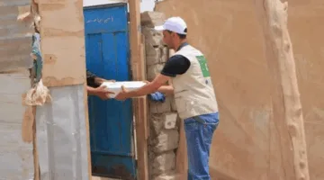 مركز الملك سلمان يوزع (3,120) صندوق تمر في الوادي بمحافظة مأرب