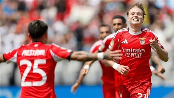 بنفيكا يحقق الفوز على بايرن ويضمن مكانه في دور الـ16 من كأس العالم للأندية بنفيكا يحقق الفوز على بايرن ويضمن مكانه في دور الـ16 من كأس العالم للأندية