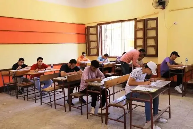 المراجعة الشاملة لمادة التاريخ لطلبة الثانوية العامة 2025 المراجعة الشاملة لمادة التاريخ لطلبة الثانوية العامة 2025