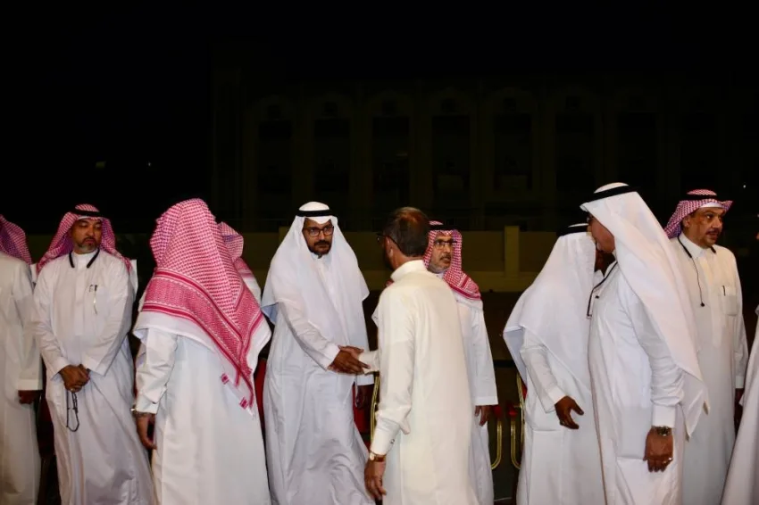عائلة الزواوي تستقبل الوافدين لتقديم التعازي في وفاة فقيدتهم عائلة الزواوي تستقبل الوافدين لتقديم التعازي في وفاة فقيدتهم