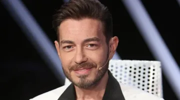 أحمد زاهر يتحدث عن حصوله على جائزة نجم العام عن “سيد الناس”