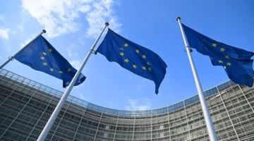 المفوضية الأوروبية تهدد بإلغاء قانون مراقبة الغابات بسبب قلة طموحات الدول الأعضاء.