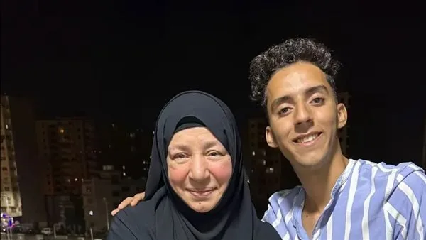 عبلة كامل تتصدر الترند بصورة جديدة.. ما هي الحكاية؟