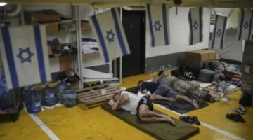 سكان إسرائيل يخرجون من الملاجئ بعد 12 يومًا من “الجحيم تحت الأرض”