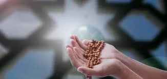 دعاء ختام السنة الهجرية.. 7 كلمات تزيل أحزانك، كررها الآن
