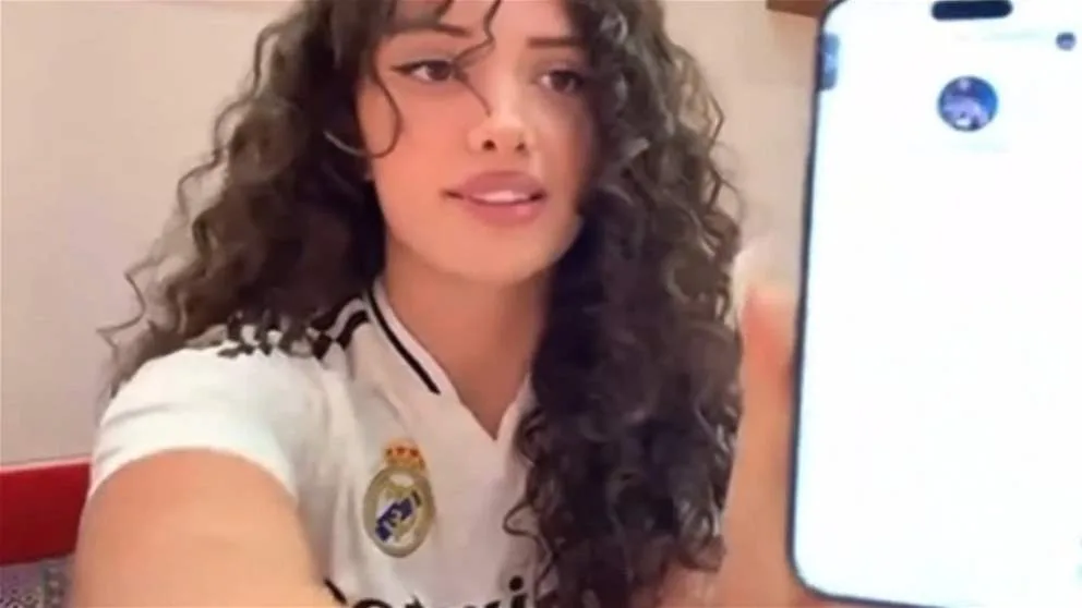 فيديو – ردود فعل حول قضية العارضة الألبانية ميليسا ورسائل فينيسيوس وبنزيما ولياو فيديو – ردود فعل حول قضية العارضة الألبانية ميليسا ورسائل فينيسيوس وبنزيما ولياو