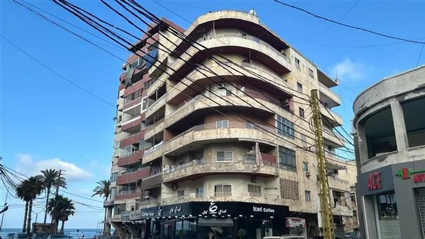 شقة فريدة للبيع في مدينة صور بإطلالة على البحر شقة فريدة للبيع في مدينة صور بإطلالة على البحر