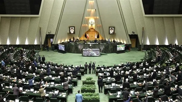 القاهرة الإخبارية: البرلمان الإيراني يوافق على قانون يحظر دخول مفتشي الوكالة الدولية للطاقة الذرية القاهرة الإخبارية: البرلمان الإيراني يوافق على قانون يحظر دخول مفتشي الوكالة الدولية للطاقة الذرية