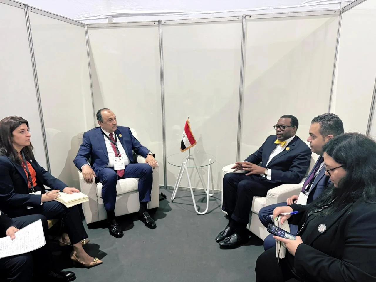 مصر والبنك الأفريقي للتنمية يعززان الشراكة الاستراتيجية نحو الطاقة النظيفة، صناعة الأدوية، ودعم ريادة الأعمال لدى الشباب