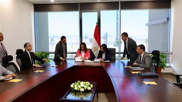 اتفاقية لتعزيز تسويق منتجات الحرفيين عبر الإنترنت ودعم تمكين المرأة اقتصاديًا