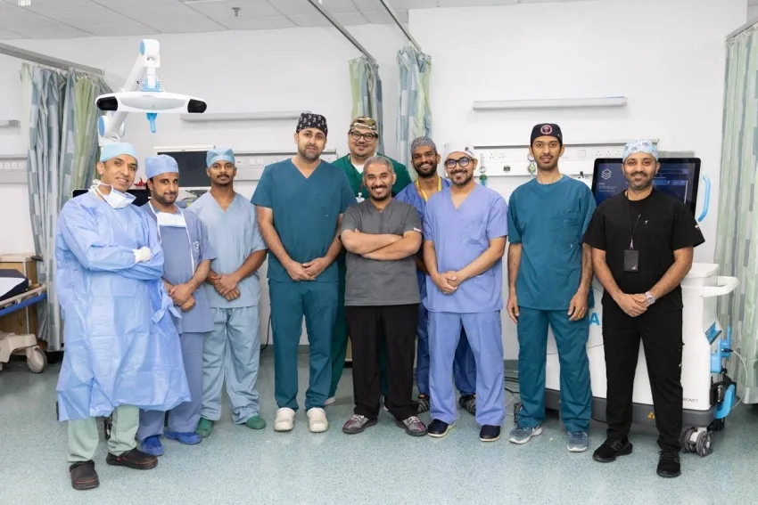 إجراء جراحة استبدال المفصل بواسطة الروبوت في مستشفى الأمير سعود بن جلوي بالأحساء إجراء جراحة استبدال المفصل بواسطة الروبوت في مستشفى الأمير سعود بن جلوي بالأحساء