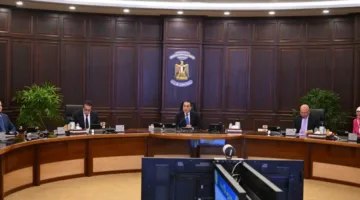 رئيس الوزراء: استئناف ضخ الغاز لمجموعة من المصانع المتوقفة الجمعة القادمة